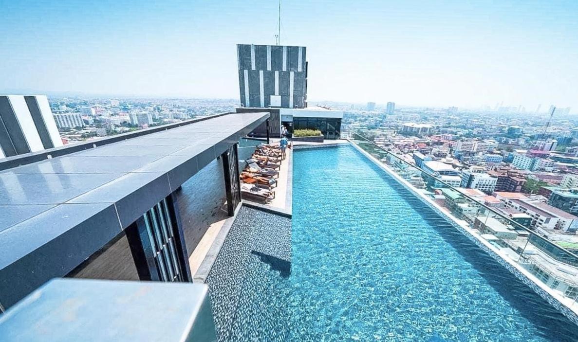 Great Location With Infinity Pool - Central Pattaya Apartment Luaran gambar