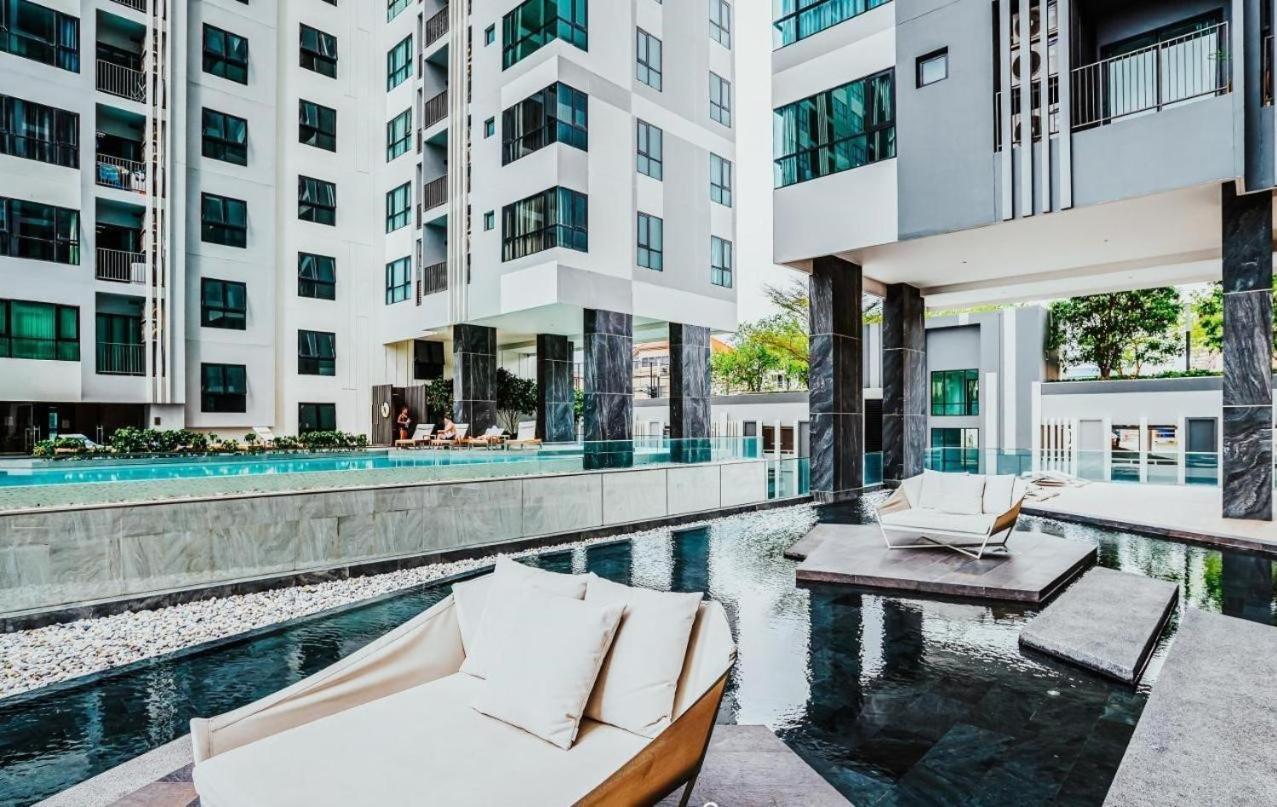 Great Location With Infinity Pool - Central Pattaya Apartment Luaran gambar