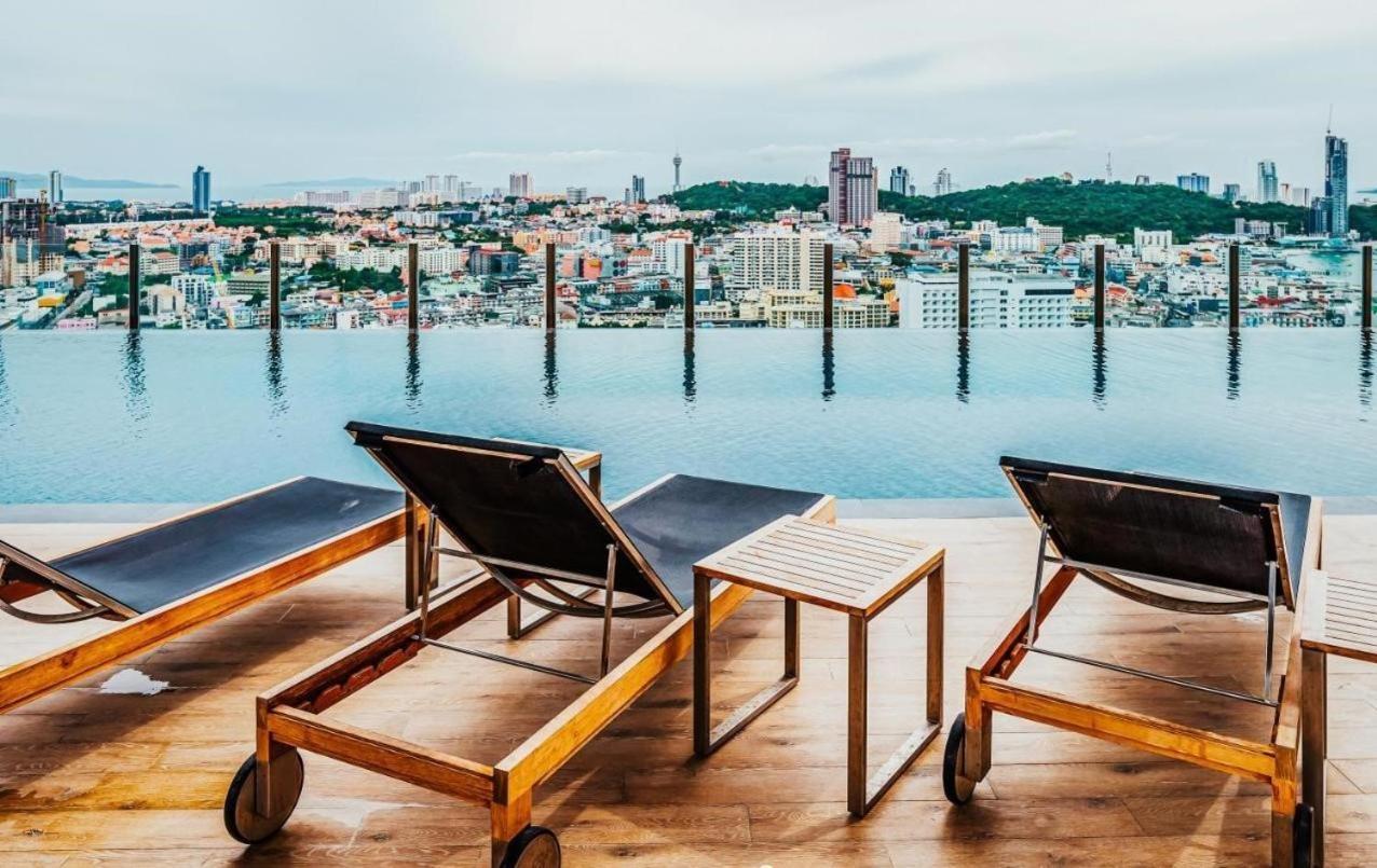Great Location With Infinity Pool - Central Pattaya Apartment Luaran gambar
